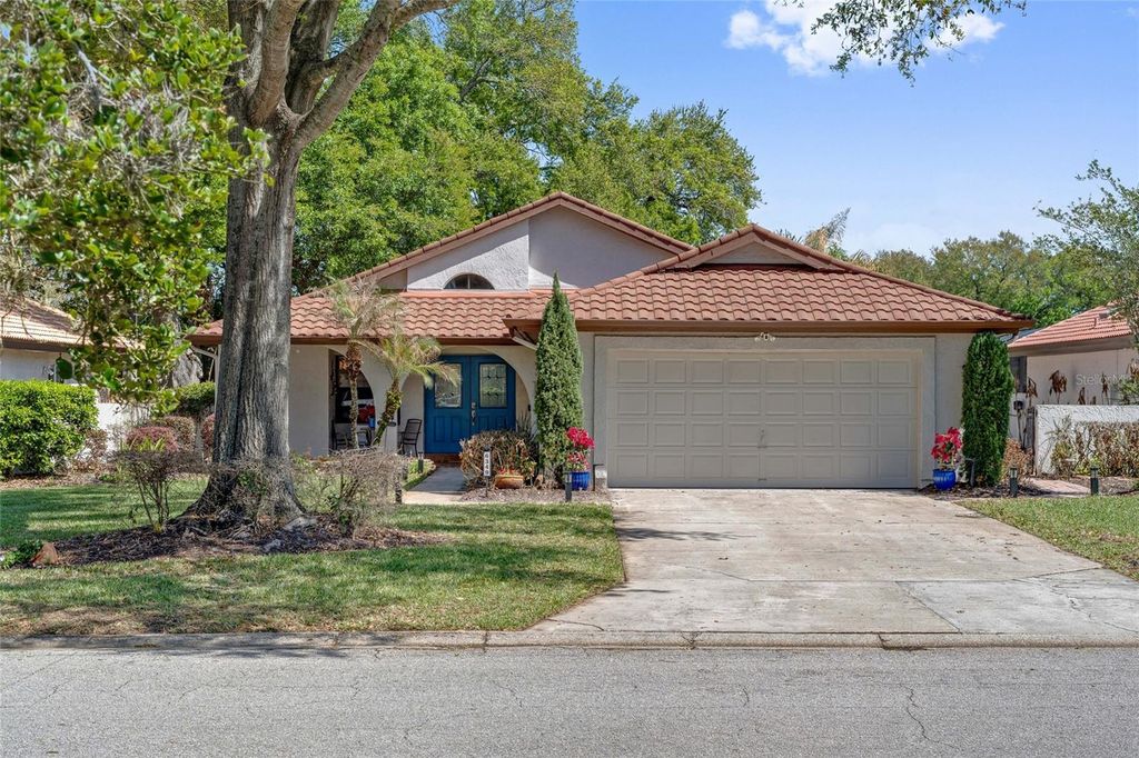 Image 2 of property listing at 6349 PARSON BROWN DRIVE, Orlando, FL 32819