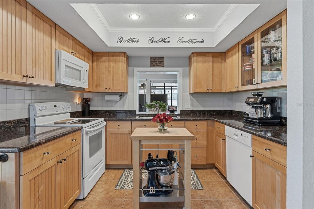 Image 7 of property listing at 6349 PARSON BROWN DRIVE, Orlando, FL 32819
