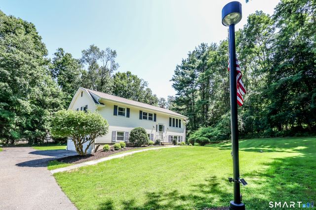 4 Beaver Bog Road, New Fairfield, CT 06812