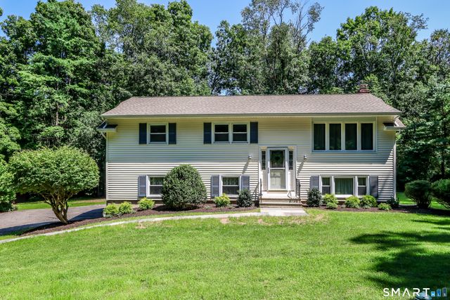 4 Beaver Bog Road, New Fairfield, CT 06812
