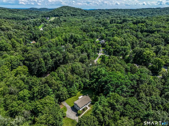 4 Beaver Bog Road, New Fairfield, CT 06812