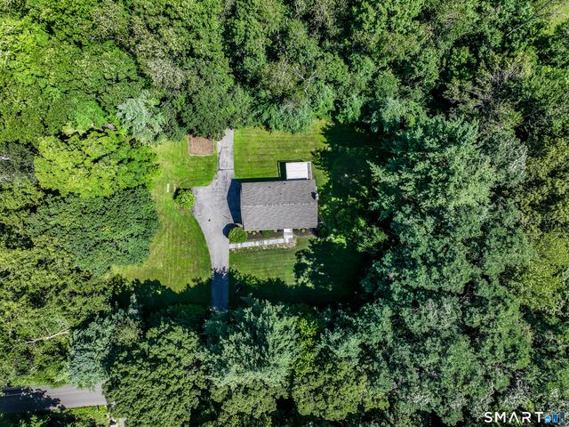 4 Beaver Bog Road, New Fairfield, CT 06812