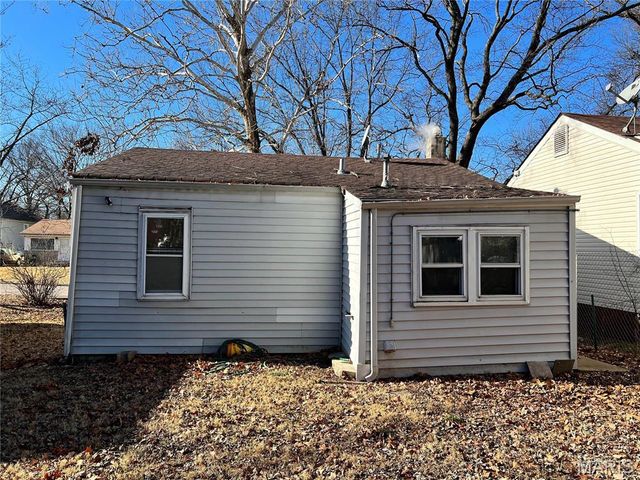 3212 W Tennyson Avenue, St Louis, MO 63114