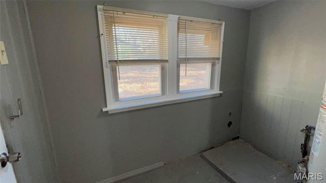 3212 W Tennyson Avenue, St Louis, MO 63114