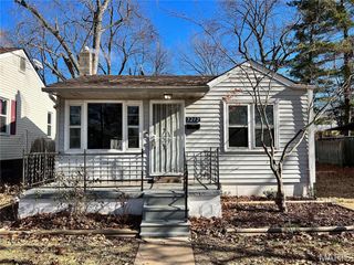 3212 W Tennyson Avenue, St Louis, MO 63114