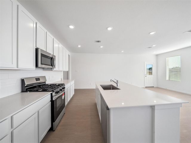 826 Ridgewood Cliffs Court, Willis, TX 77378