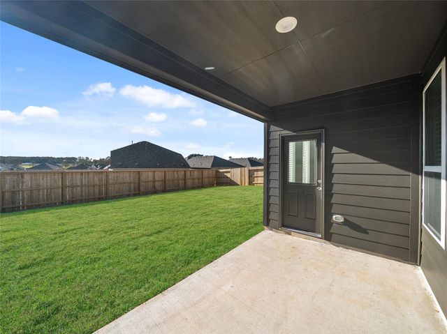 826 Ridgewood Cliffs Court, Willis, TX 77378