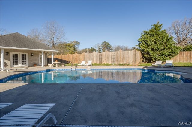 6108 Greystone, Tuscaloosa, AL 35406