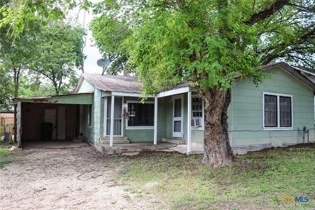 803 3rd Street, Lockhart, TX 78644