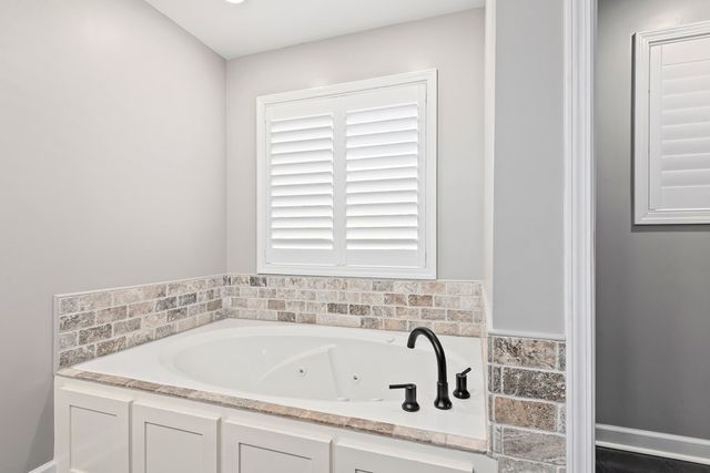 462 Wilshire Street, Geneva, AL 36340