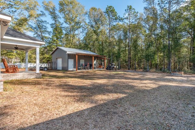 462 Wilshire Street, Geneva, AL 36340