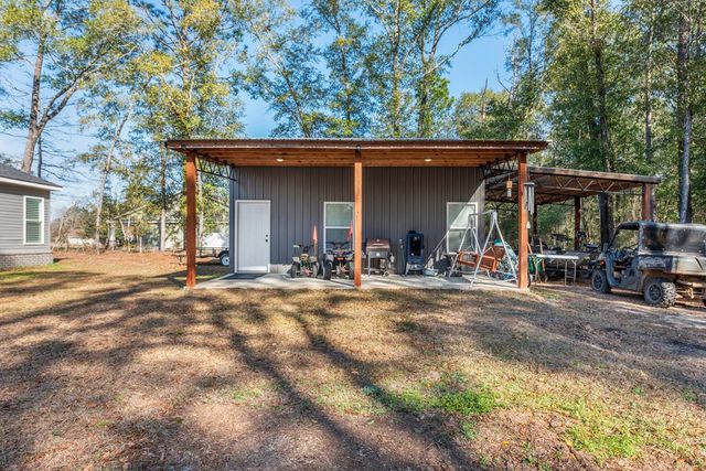 462 Wilshire Street, Geneva, AL 36340