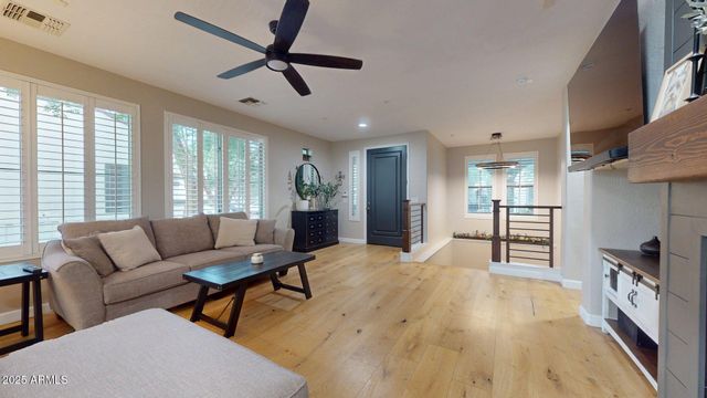 2968 E AGRITOPIA Loop N, Gilbert, AZ 85296