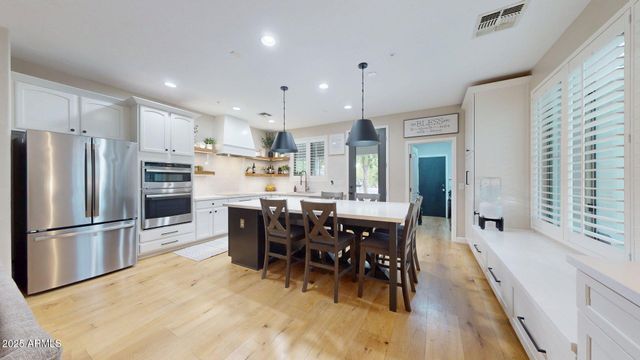 2968 E AGRITOPIA Loop N, Gilbert, AZ 85296