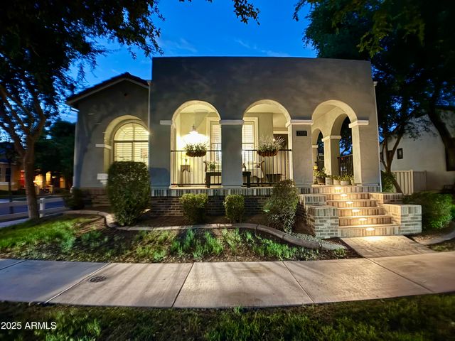 2968 E AGRITOPIA Loop N, Gilbert, AZ 85296