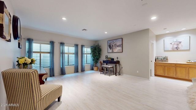 2968 E AGRITOPIA Loop N, Gilbert, AZ 85296