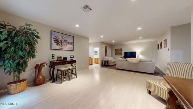 2968 E AGRITOPIA Loop N, Gilbert, AZ 85296