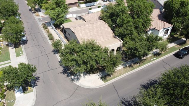 2968 E AGRITOPIA Loop N, Gilbert, AZ 85296