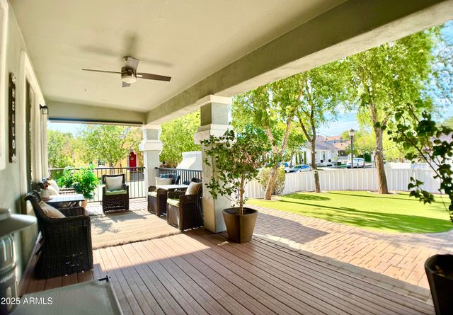 2968 E AGRITOPIA Loop N, Gilbert, AZ 85296