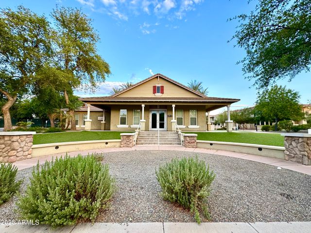 2968 E AGRITOPIA Loop N, Gilbert, AZ 85296