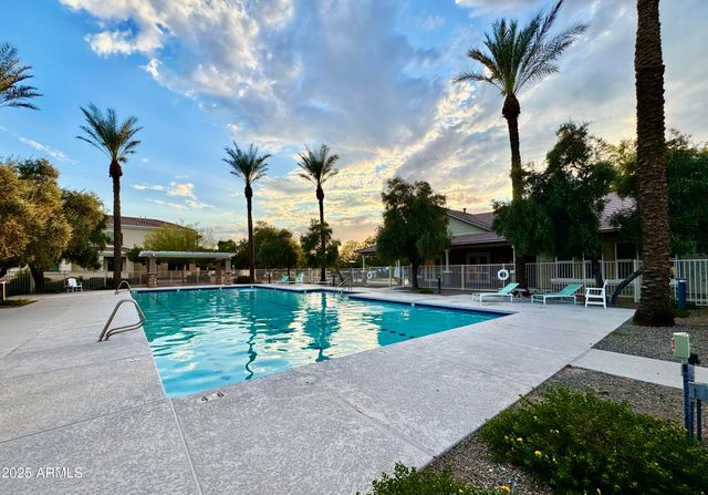 2968 E AGRITOPIA Loop N, Gilbert, AZ 85296