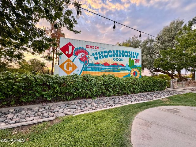 2968 E AGRITOPIA Loop N, Gilbert, AZ 85296