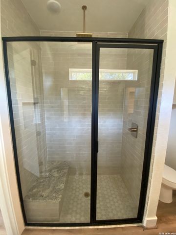 729 Canyon Bend, Canyon Lake, TX 78133