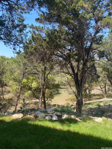 729 Canyon Bend, Canyon Lake, TX 78133