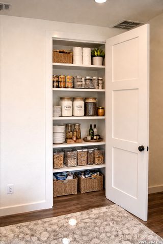 729 Canyon Bend, Canyon Lake, TX 78133