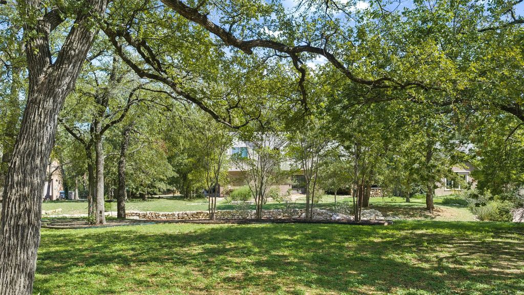 1233 Kelpie Court, Fort Worth, TX 76111 — photo 3