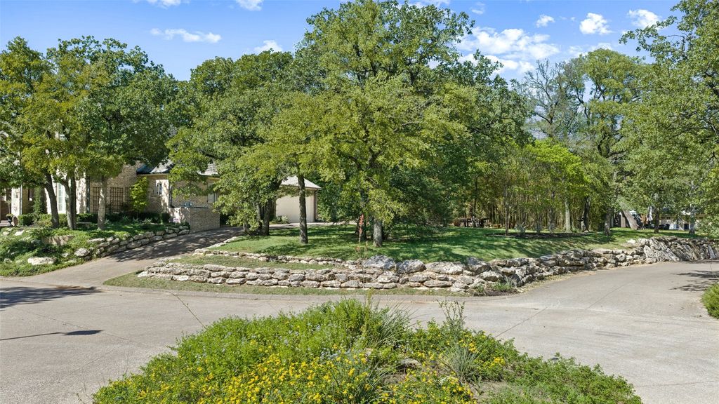 1233 Kelpie Court, Fort Worth, TX 76111 — photo 5