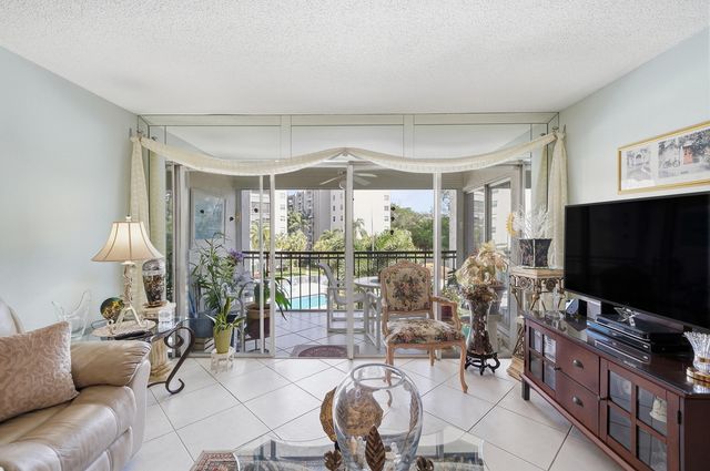 3920 Inverrary Boulevard, Lauderhill, FL 33319