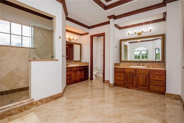 6465 SW 178th Ave, Southwest Ranches, FL 33331