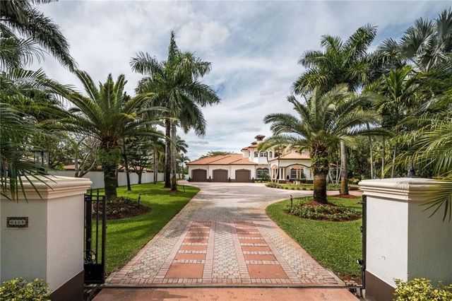 6465 SW 178th Ave, Southwest Ranches, FL 33331