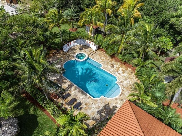 6465 SW 178th Ave, Southwest Ranches, FL 33331