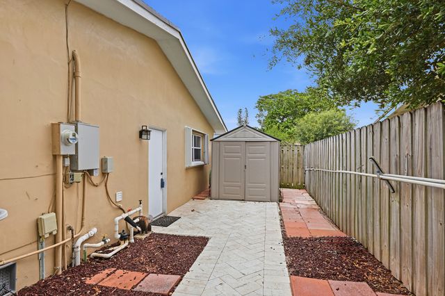 3127 NW 67th Court, Fort Lauderdale, FL 33309