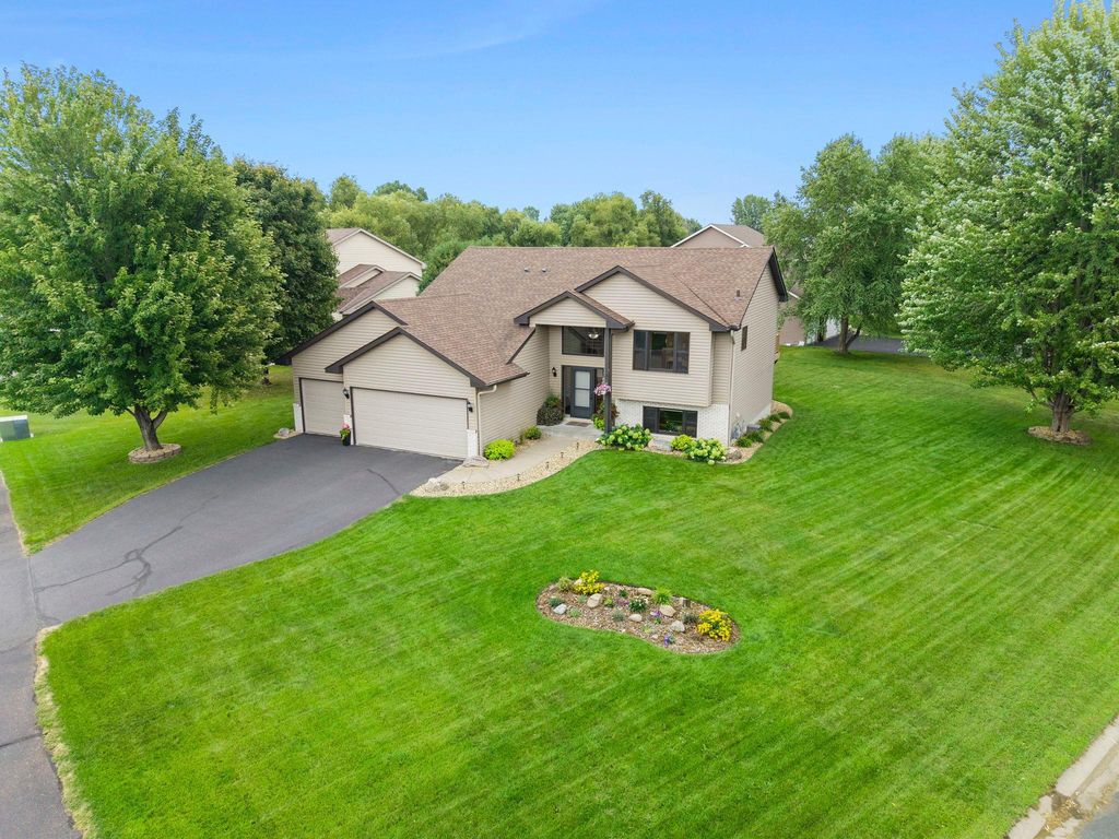 5715 159th Street N, Hugo, MN 55038 — photo 2
