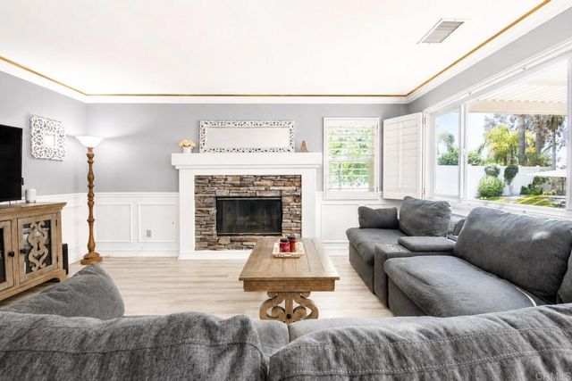 421 Lexington Circle, Oceanside, CA 92057