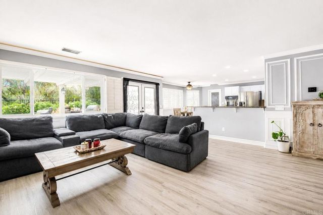 421 Lexington Circle, Oceanside, CA 92057