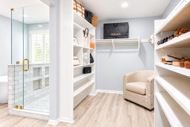 421 Lexington Circle, Oceanside, CA 92057