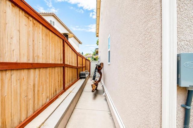 421 Lexington Circle, Oceanside, CA 92057