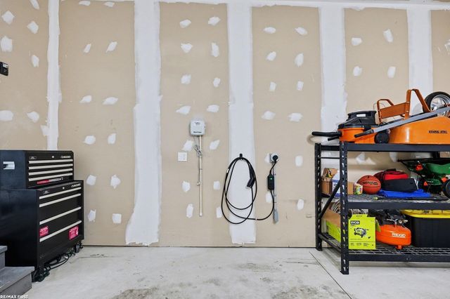 47050 Brookview Drive, Chesterfield Twp, MI 48047