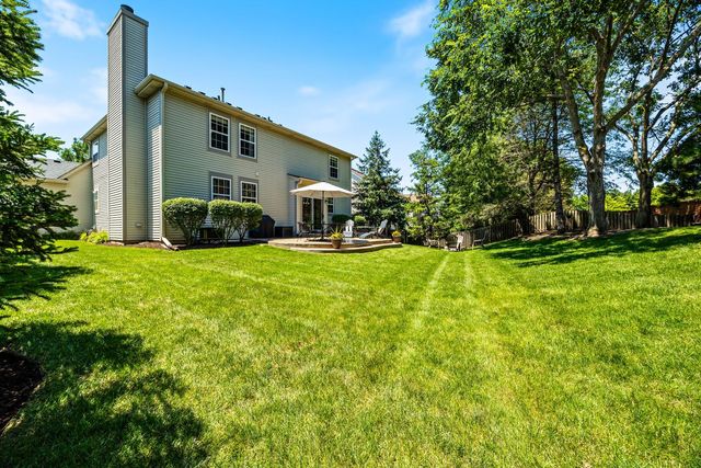 2815 Forest Creek Lane, Naperville, IL 60565