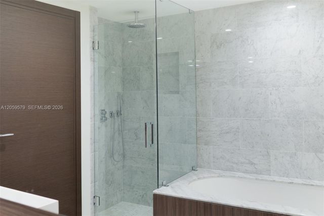 1000 Brickell Plaza 2608, Miami, FL 33131