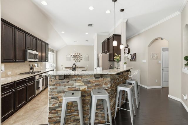 1628 Suncatcher Way, Fort Worth, TX 76052