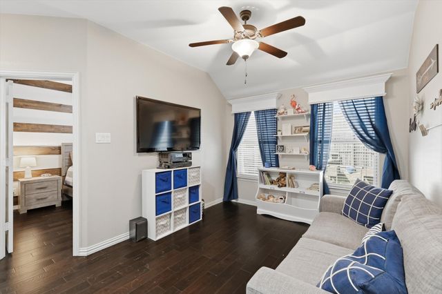 1628 Suncatcher Way, Fort Worth, TX 76052