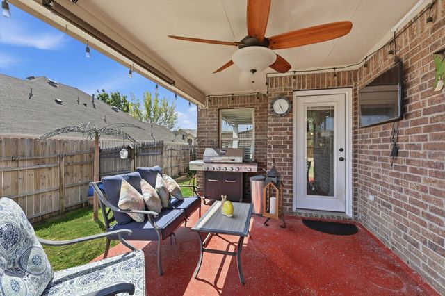 1628 Suncatcher Way, Fort Worth, TX 76052