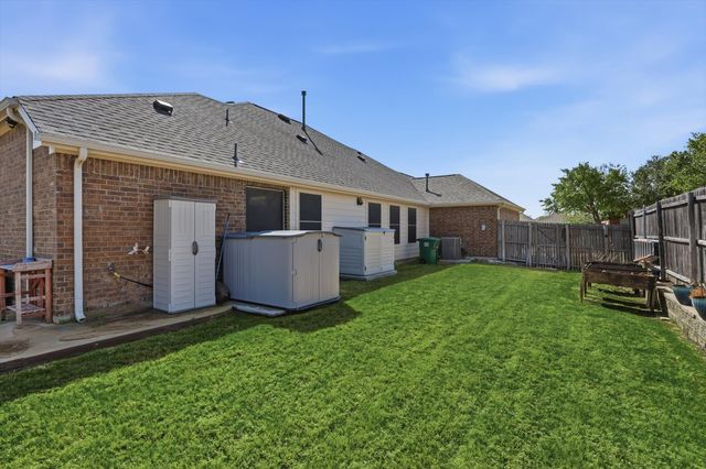 1628 Suncatcher Way, Fort Worth, TX 76052