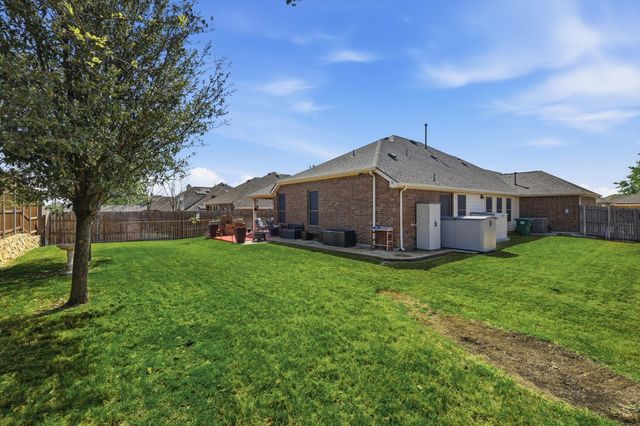 1628 Suncatcher Way, Fort Worth, TX 76052