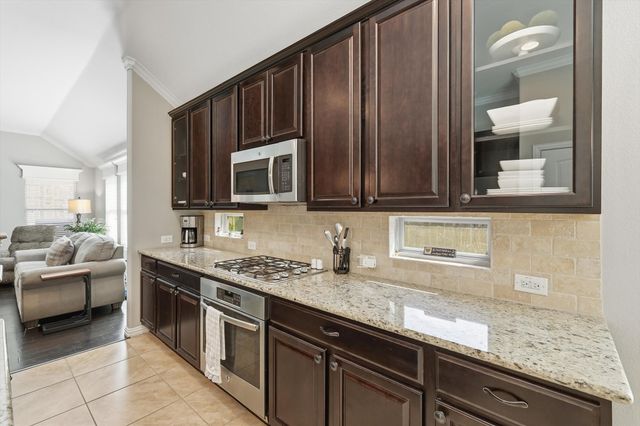 1628 Suncatcher Way, Fort Worth, TX 76052